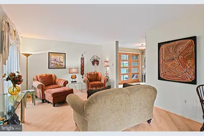 11698 Fox Glen Drive, Oakton, VA 22124 - Photo 8