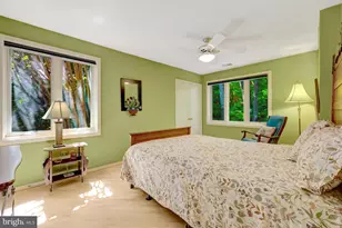 11698 Fox Glen Dr, Oakton, VA 22124 - Photo 42