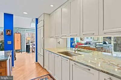 11698 Fox Glen Drive, Oakton, VA 22124 - Photo 12