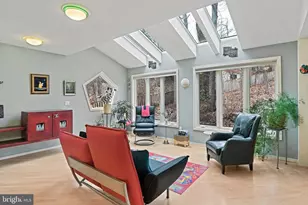 11698 Fox Glen Dr, Oakton, VA 22124 - Photo 22