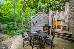 11698 Fox Glen Dr, Oakton, VA 22124 - Photo 66