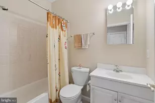 12638 Heron Ridge Dr, Fairfax, VA 22030 - Photo 38