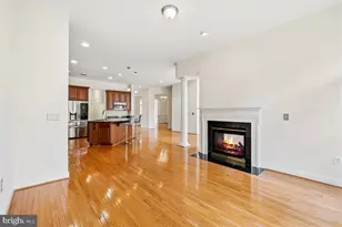 12755 Lavender Keep Cir, Fairfax, VA 22033 - Photo 18