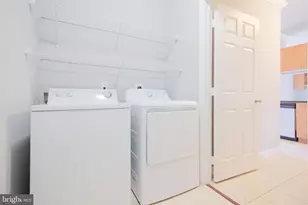 12140 Garden Grove Cir, Fairfax, VA 22030 - Photo 12