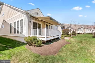 8911 Periwinkle Blue Ct, Lorton, VA 22079 - Photo 36