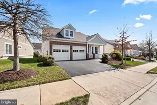 8911 Periwinkle Blue Ct, Lorton, VA 22079 - Photo 2