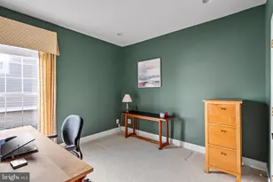 8911 Periwinkle Blue Ct, Lorton, VA 22079 - Photo 18