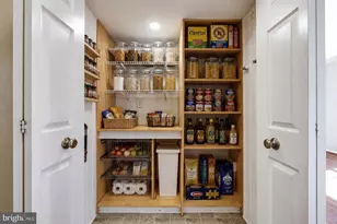 10743 John Turley Pl, Fairfax, VA 22032 - Photo 8