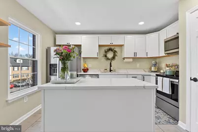 6021 Crocus Court, Alexandria, VA 22310 - Photo 4