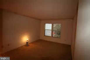 7718 Lafayette Forest Dr, Annandale, VA 22003 - Photo 10