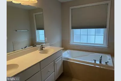 2463 Huntington Park Drive, Alexandria, VA 22303 - Photo 16