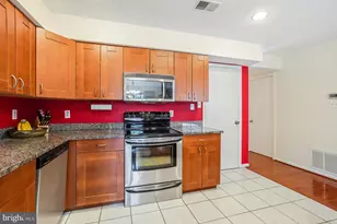 2315 Glade Bank Way, Reston, VA 20191 - Photo 8