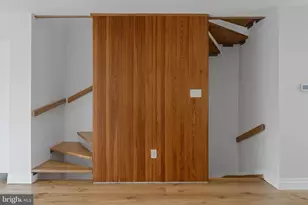 11587 Maple Ridge Rd, Reston, VA 20190 - Photo 22