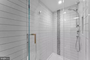 11587 Maple Ridge Rd, Reston, VA 20190 - Photo 18