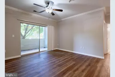 12144 Garden Circle #101, Fairfax, VA 22030 - Photo 6