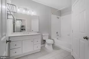 12144 Garden Circle, Fairfax, VA 22030 - Photo 14