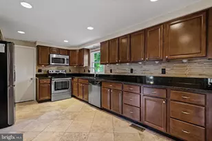 6110 Green Cap Pl, Fairfax, VA 22030 - Photo 18