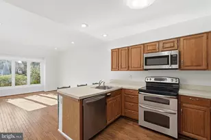 3854 Alder Woods Ct, Fairfax, VA 22033 - Photo 6