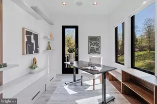 3525 Glenbrook Rd, Fairfax, VA 22031 - Photo 16