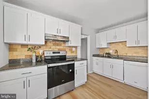 3112 Annandale Rd, Falls Church, VA 22042 - Photo 10