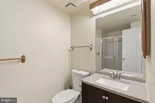 6005 Pieco Ct, Alexandria, VA 22315 - Photo 16