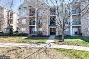 5124 Brittney Elyse Cir, Centreville, VA 20120 - Photo 2