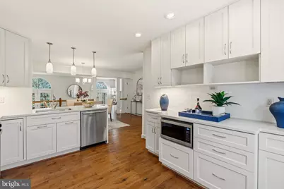 6317 Crooked Oak Lane, Falls Church, VA 22042 - Photo 12