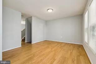 5565 Peppercorn Dr, Burke, VA 22015 - Photo 4