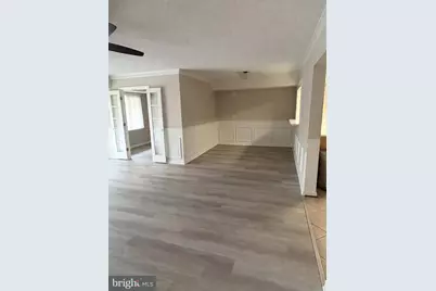 3800 Powell Lane #302, Falls Church, VA 22041 - Photo 4