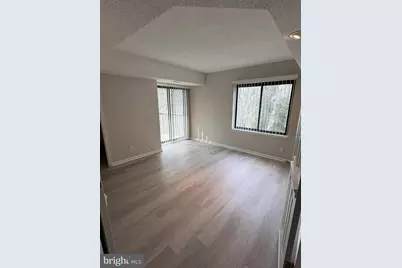 3800 Powell Lane #302, Falls Church, VA 22041 - Photo 6
