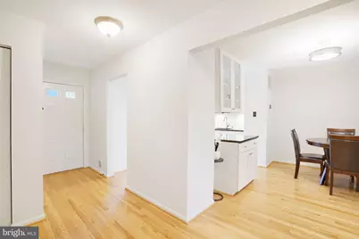 7312 Spring View Court, Springfield, VA 22153 - Photo 2