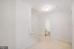 7312 Spring View Ct, Springfield, VA 22153 - Photo 24