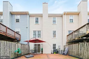 7312 Spring View Ct, Springfield, VA 22153 - Photo 32