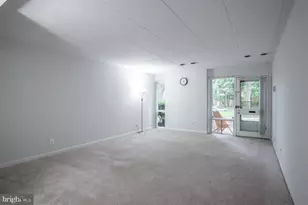 2525 Huntington Ave, Alexandria, VA 22303 - Photo 4