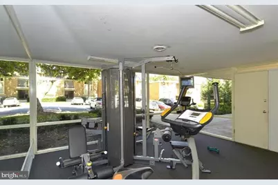 2525 Huntington Avenue #18, Alexandria, VA 22303 - Photo 10