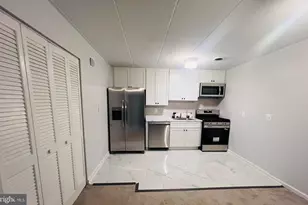 2525 Huntington Ave, Alexandria, VA 22303 - Photo 2