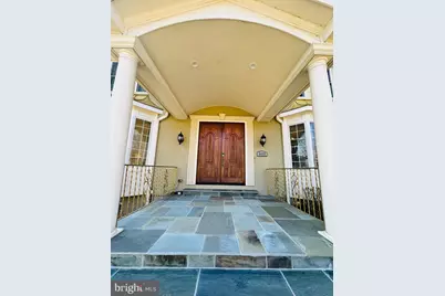 6413 Divine Street, McLean, VA 22101 - Photo 2