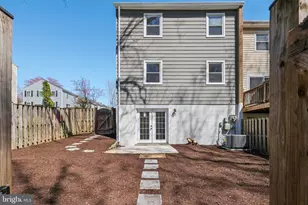 9662 Westport Ln, Burke, VA 22015 - Photo 32