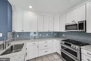 5705 Governors Pond Cir, Alexandria, VA 22310 - Photo 10