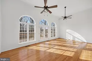 5705 Governors Pond Cir, Alexandria, VA 22310 - Photo 2