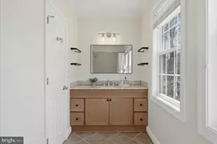 7309 Woodley Pl, Falls Church, VA 22046 - Photo 28