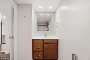 3800 Powell Ln, Falls Church, VA 22041 - Photo 10