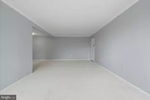 5608 Bloomfield Dr, Alexandria, VA 22312 - Photo 4