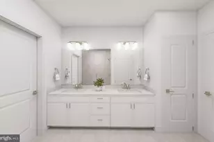 9475B Sprague Ave, Fairfax, VA 22031 - Photo 12