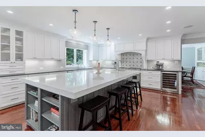 6607 Tina Lane, McLean, VA 22101 - Photo 10