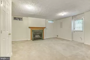 13900 Winding Ridge Ln, Centreville, VA 20121 - Photo 20