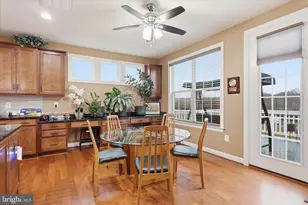 5575 James Young Wy, Fairfax, VA 22032 - Photo 14