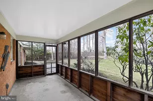 8624 Redwood Dr, Vienna, VA 22180 - Photo 18