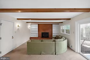 8624 Redwood Dr, Vienna, VA 22180 - Photo 16