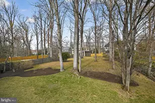 8624 Redwood Dr, Vienna, VA 22180 - Photo 30